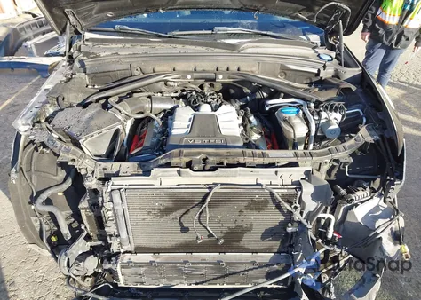 2016 Audi Sq5 3.0T Premium Plus z USA, uszkodzony, nr VIN WA1CCAFP8GA007551